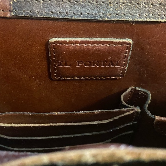 Beautiful Dark Brown Leather El Portal Handbag - Picture 4 of 8